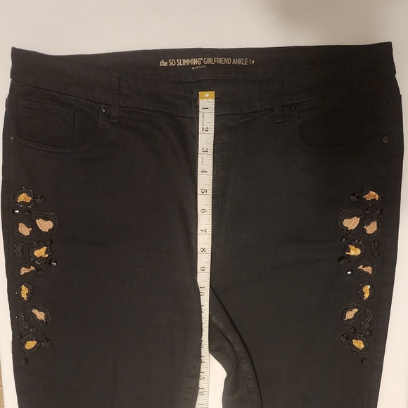 Chico's Jean's - Picture 5 of 6